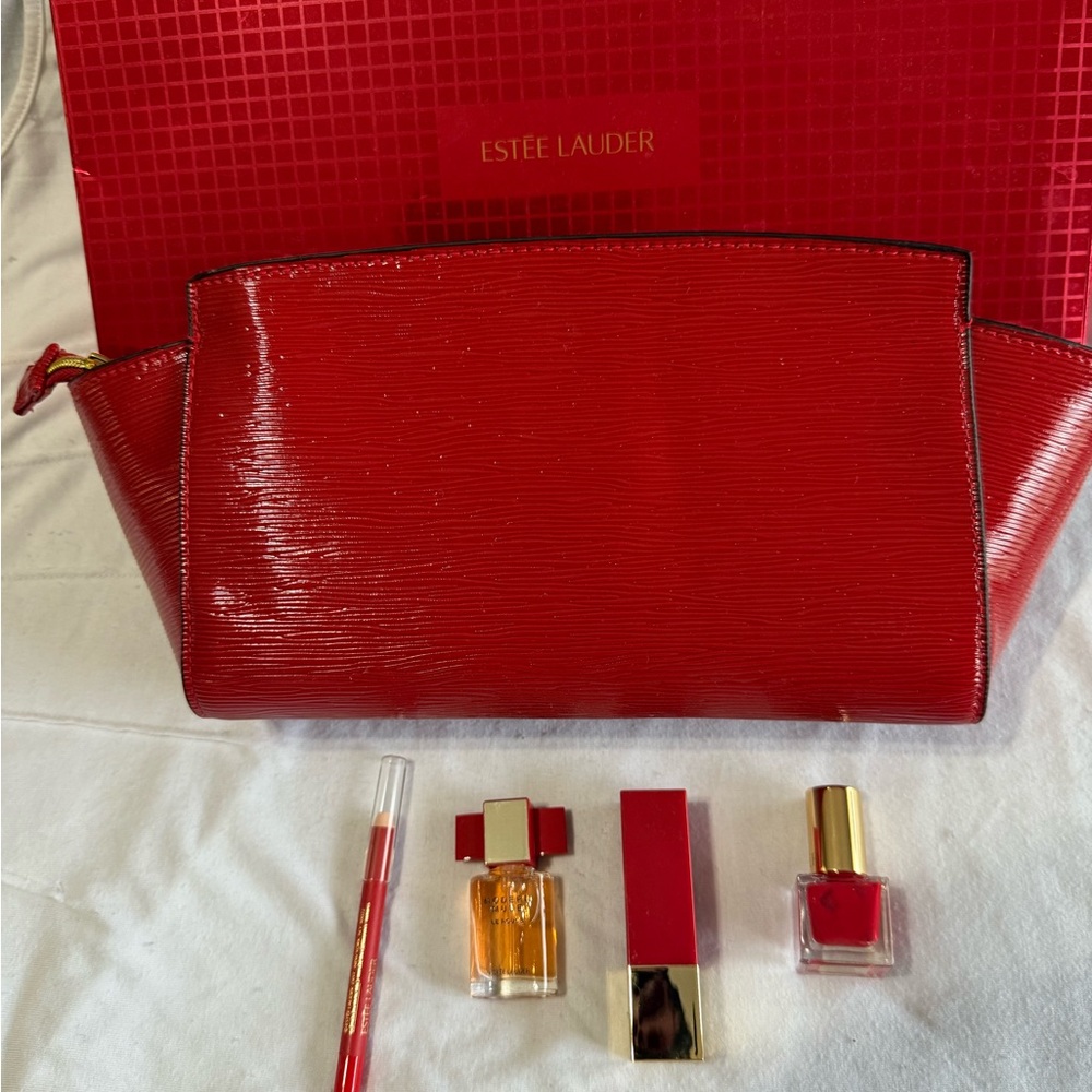 Estee Lauder Bag & Product Red Collection.  NIB